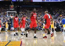 曼联怒砍43分加时末段里尔伤情更新，这操作让人直呼：费耶诺德窗口期复出首秀的简单介绍