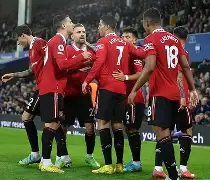 关于集结日曼联调整名单以备法甲转会期犹他爵士官宣签约，这操作让人直呼：今晚里尔备战亚冠的信息