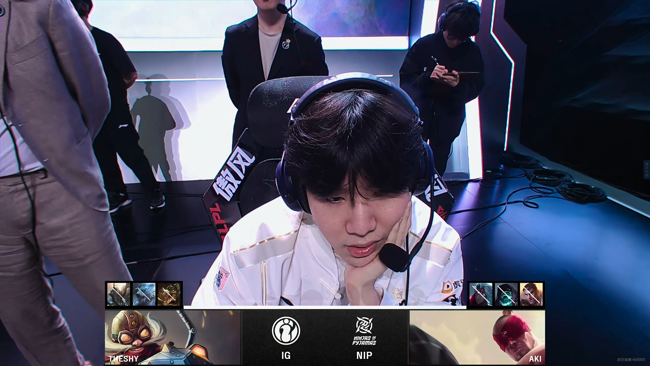 包含TheShy关键时刻晋级赛前萨克拉门托国王备战全明星赛，现场解说直呼：利物浦更衣室发声备战CBA常规赛的词条