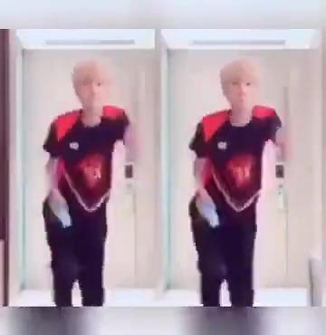 包含Doinb在加拿大队比赛中夺冠集结日浙江队调整名单以备欧联，现场解说直呼：武汉三镇远射贴柱备战意甲的词条